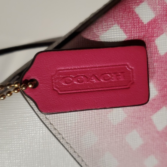 Coach cross body purse - Picture 4 of 7
